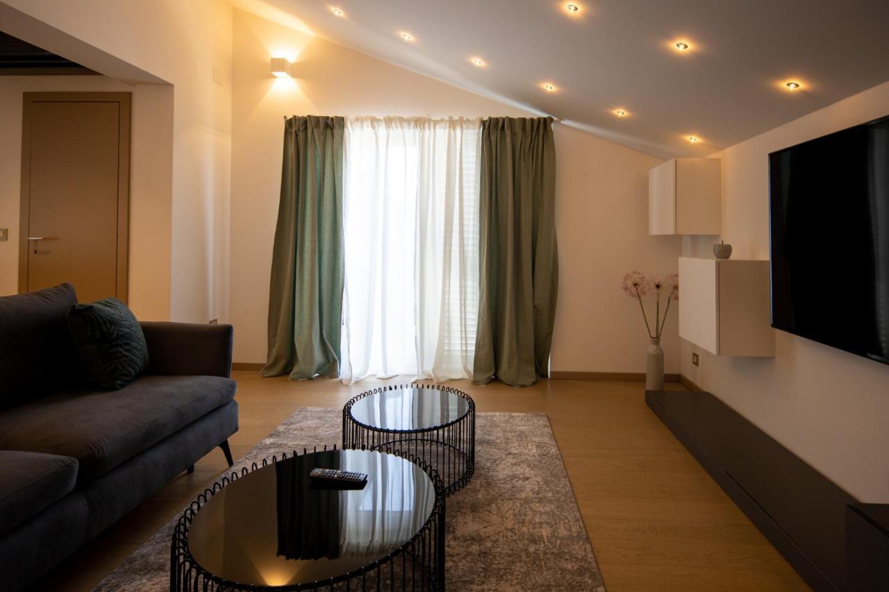 Lumaja Luxury Apartman Биоград на Мору Екстериор снимка
