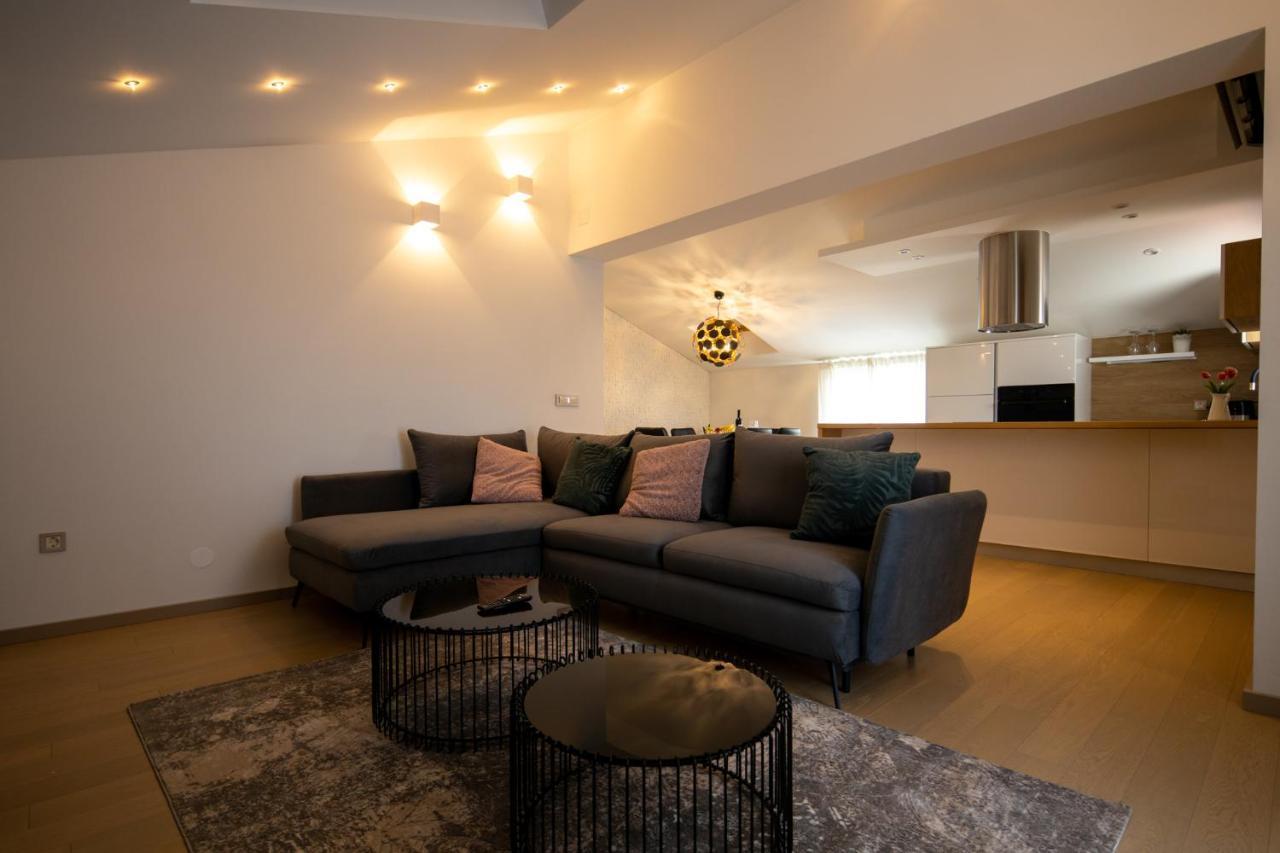 Lumaja Luxury Apartman Биоград на Мору Екстериор снимка