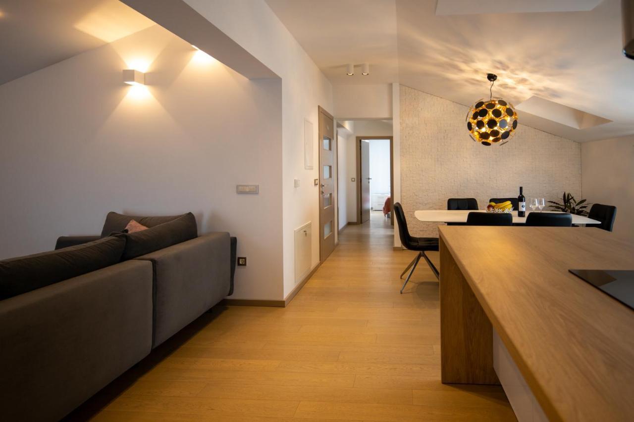 Lumaja Luxury Apartman Биоград на Мору Екстериор снимка