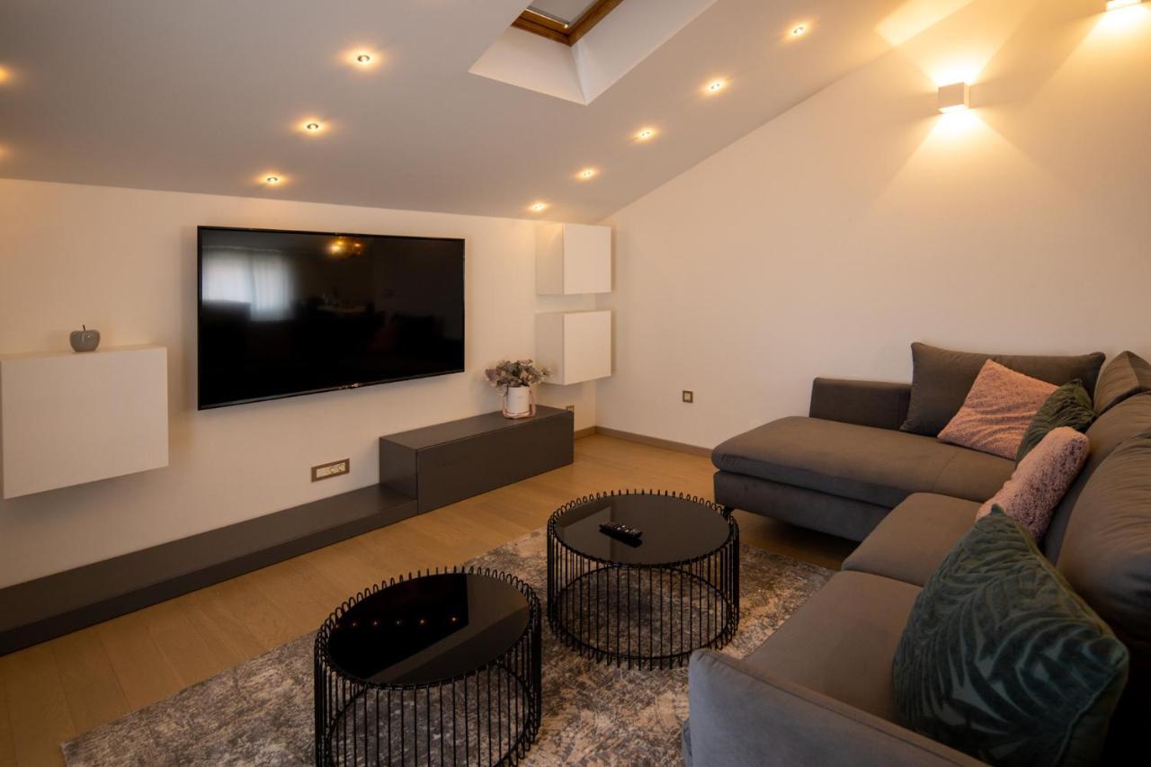 Lumaja Luxury Apartman Биоград на Мору Екстериор снимка