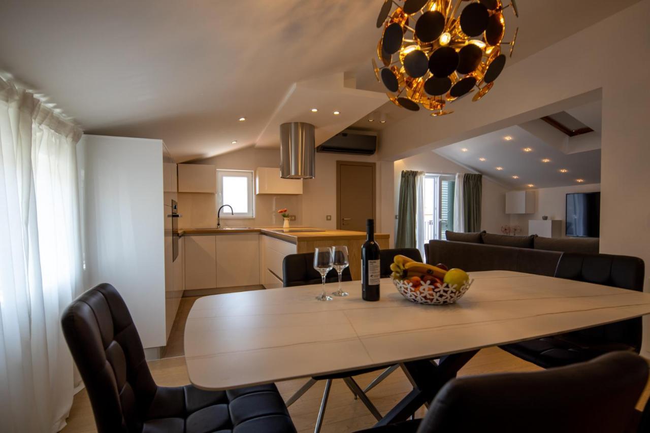 Lumaja Luxury Apartman Биоград на Мору Екстериор снимка