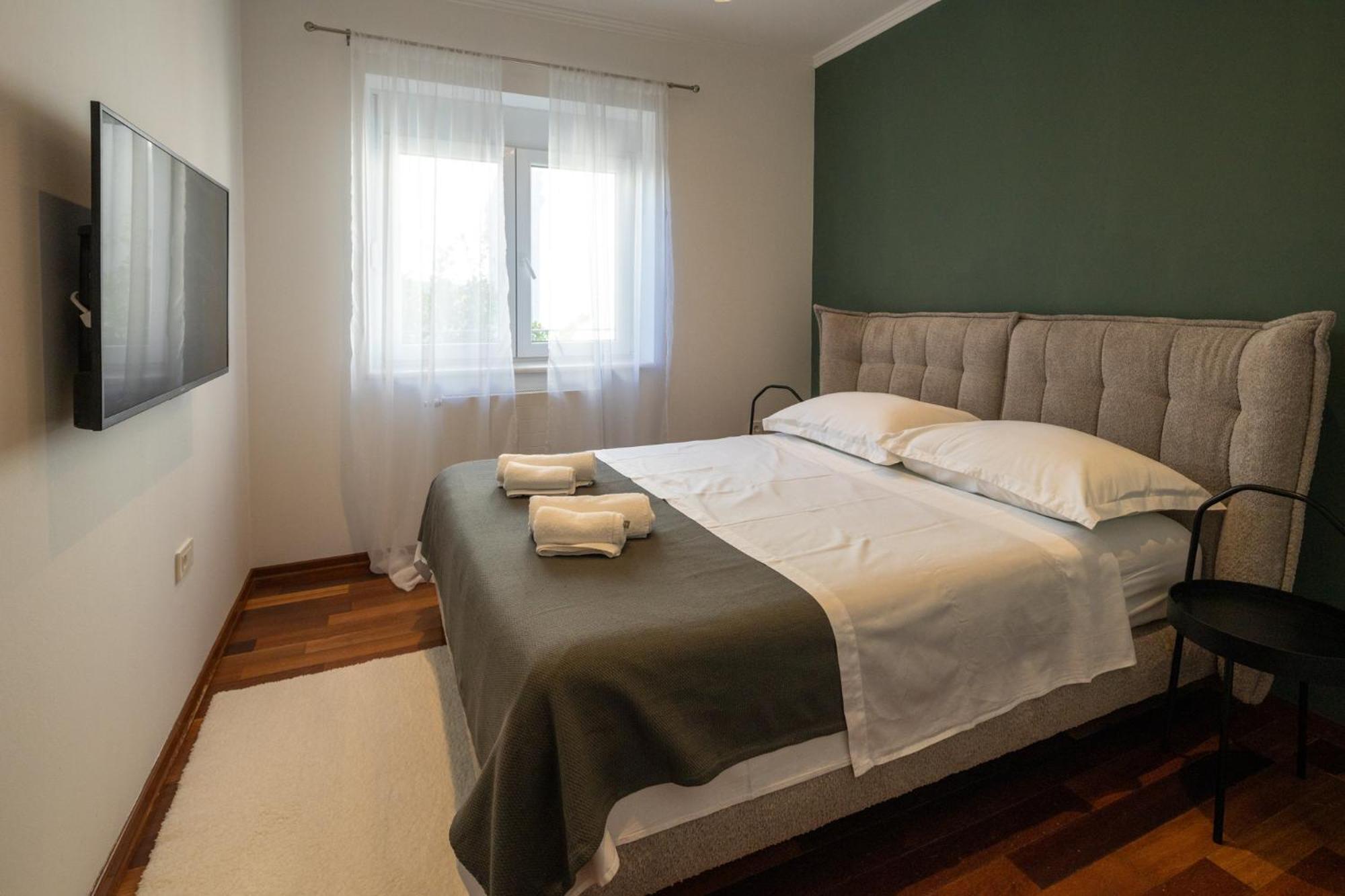 Lumaja Luxury Apartman Биоград на Мору Екстериор снимка